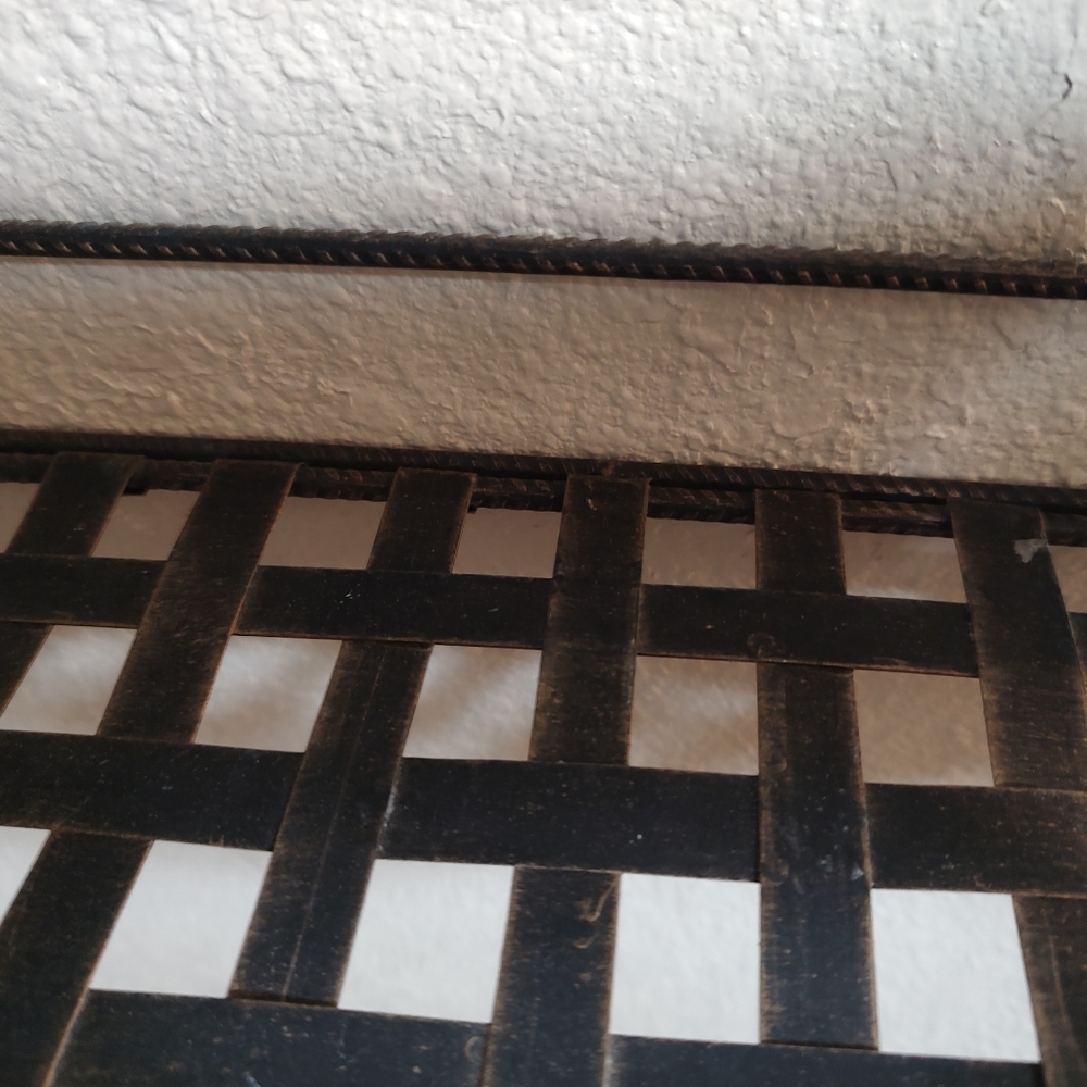 Metal decorative wall shelf. - Picture 8 of 13
